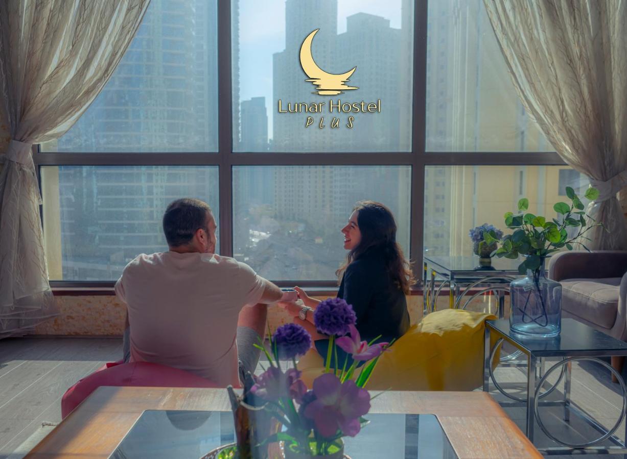Lunar Hostel Plus Dubai Exteriör bild