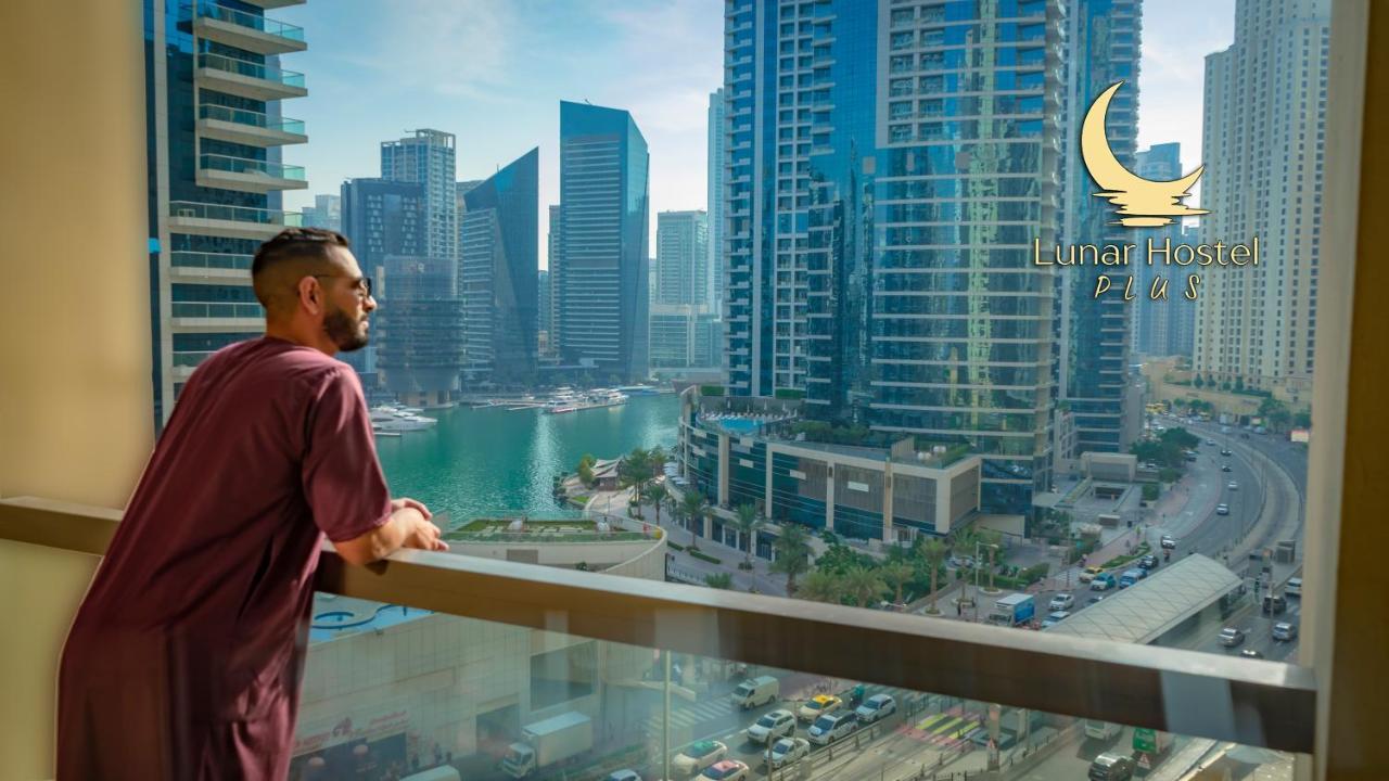 Lunar Hostel Plus Dubai Exteriör bild